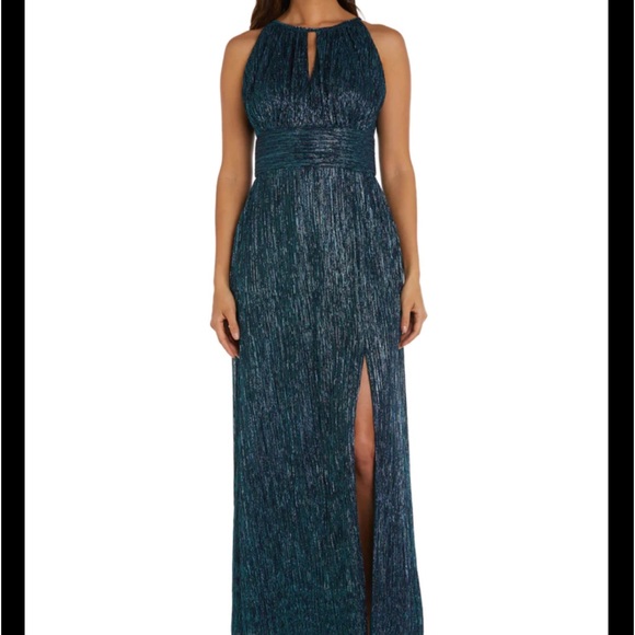 R & M Richards Dresses & Skirts - R &M Richard’s Metallic Gown